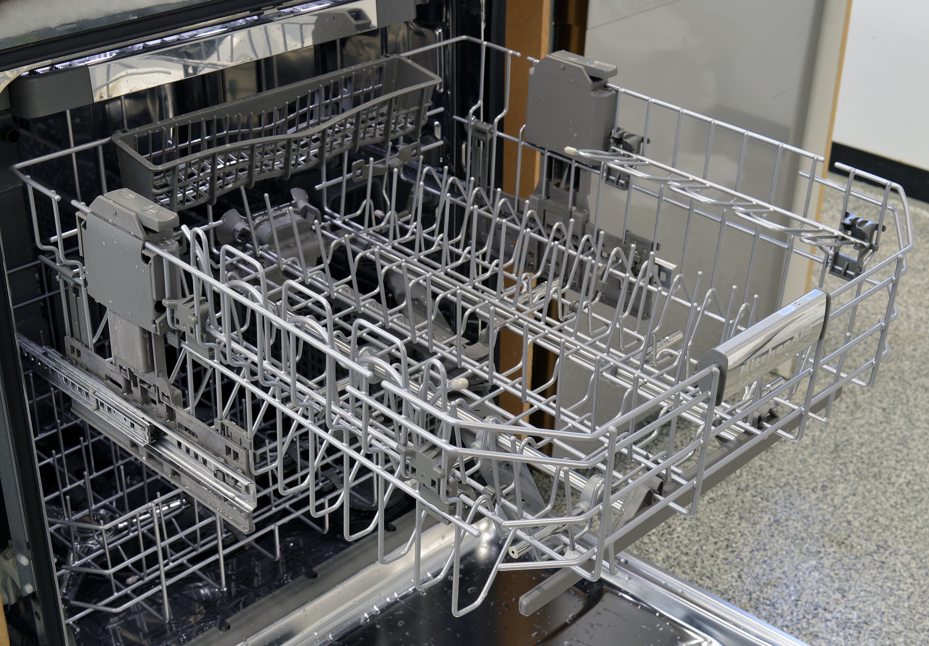 Kitchenaid Kdtm704ess Dishwasher Review Reviewed Com Dishwashers Kitchenaid Kdtm704ess Top Rack
