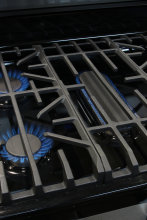 Frigidaire FPGF3077QF Burners 2