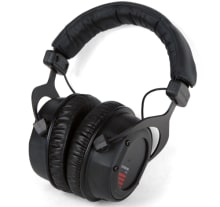 HPI-Beyerdynamic-Custom-Pro-One-vanity.jpg
