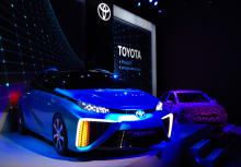 Toyota FCV-1.jpg