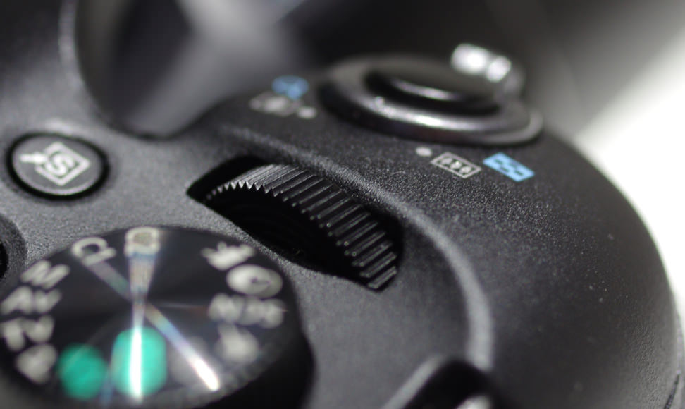 CANON-SX60-REVIEW-CONTROL-DIAL.jpg