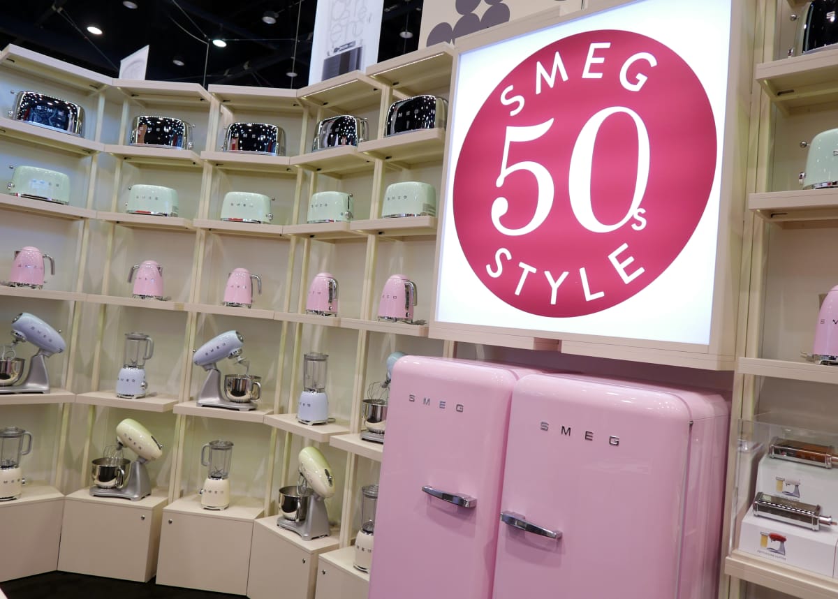 Relive the Space Age With Smeg's New Retro Appliances Ovens