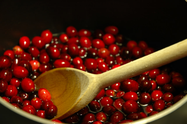 Thanksgiving-cranberries.jpg