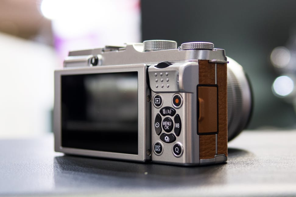Fujifilm X-A2 – Rear Controls