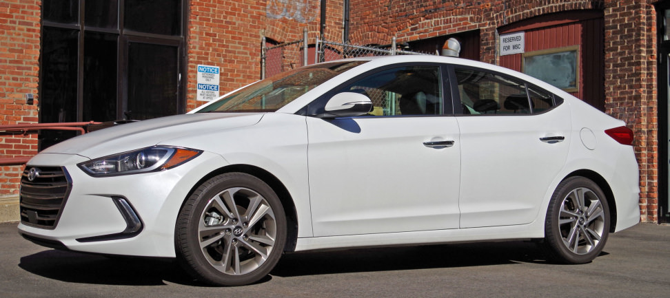 2017 Hyundai Elantra Side
