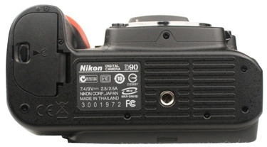 Nikon-D90-bottom-375.jpg