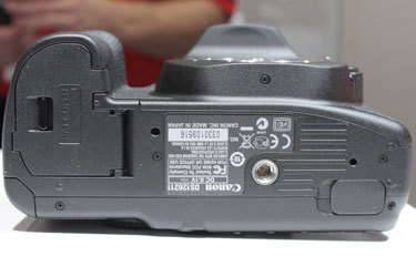canon-50d-bottom-375.jpg
