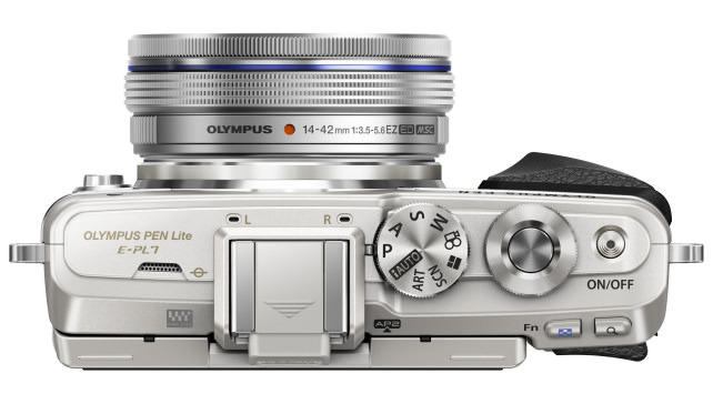 OLYMPUS-E-PL7-SILVER-TOP.jpg