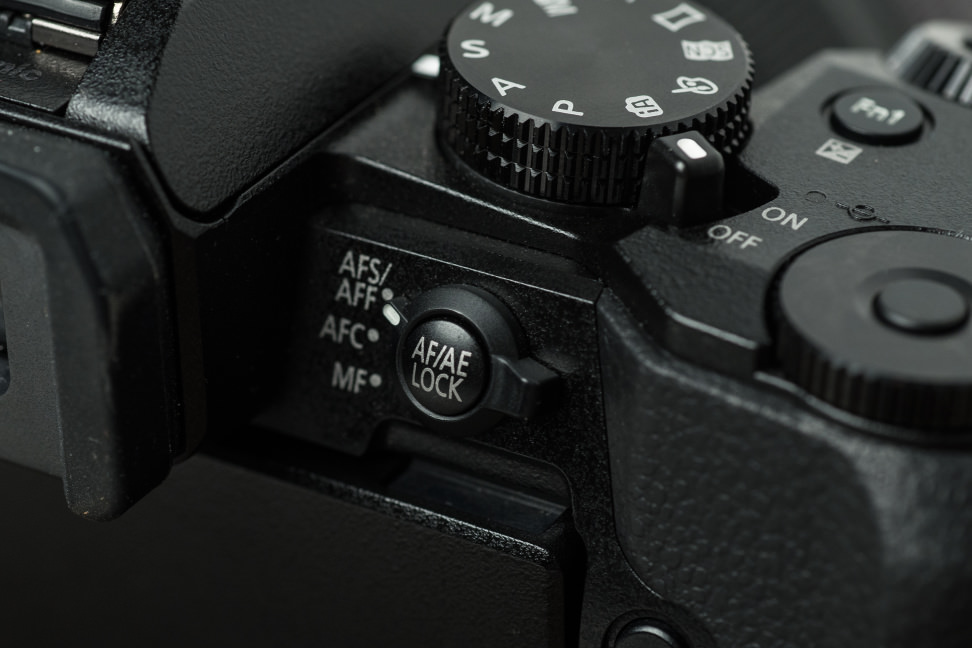 Focus mode switch