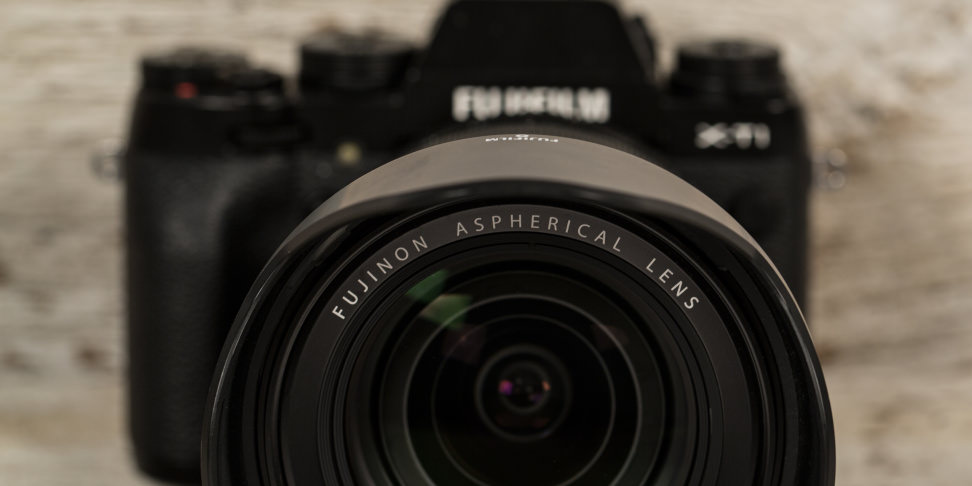 fuji-16-55-f2p8-review-design-camera-front.jpg