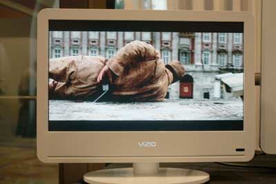 Vizio-VA190E-W_front.jpg