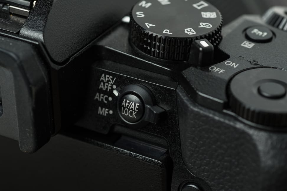 Focus mode switch