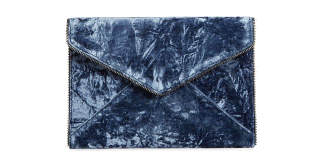 Velvet_Clutch