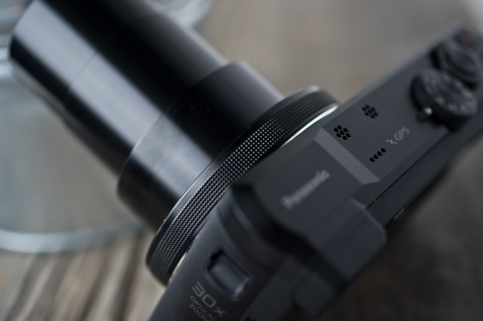 Panasonic-ZS40-review-design-ring.jpg