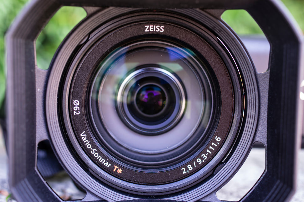 sony-ax100-lens.jpg