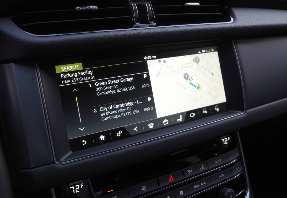 2017 Jaguar XF Diesel Navigation—Parking