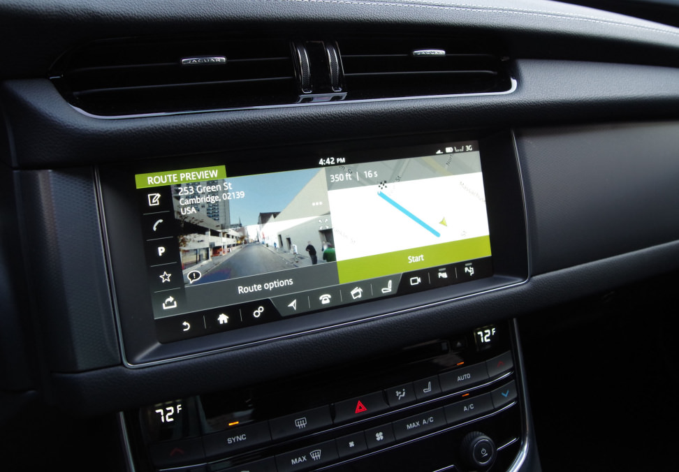2017 Jaguar XF Diesel Navigation—Preview