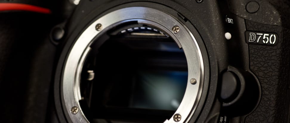 nikon-d750-review-design-lens-mount.jpg