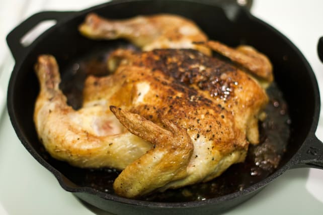 Cast iron skillet