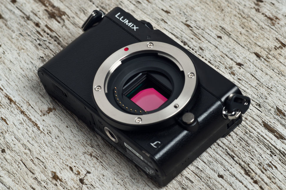 panasonic-lumix-gm5-review-design-sensor.jpg