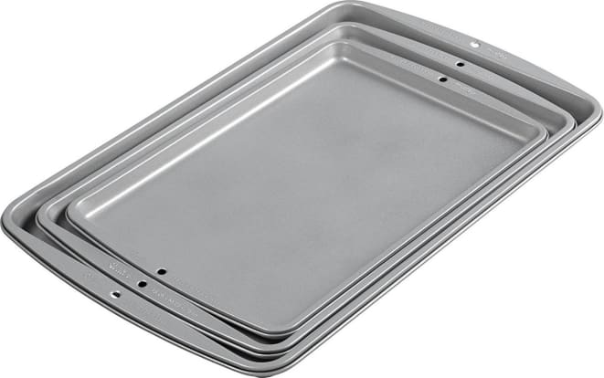 Product Image - Wilton Recipe Right 3 Piece Cookie Pan Set