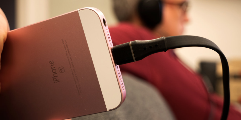 Audeze Sine Lightning Connection