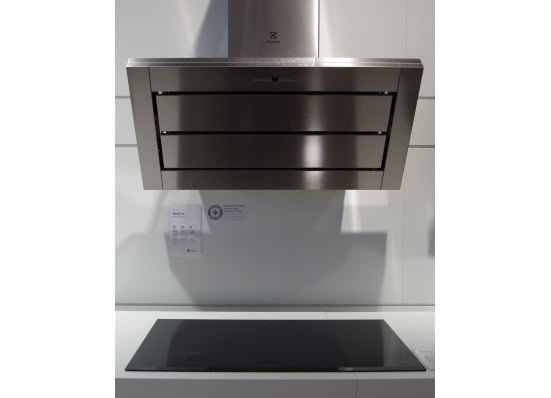 ifa-electrolux-smart-range-hood.jpg