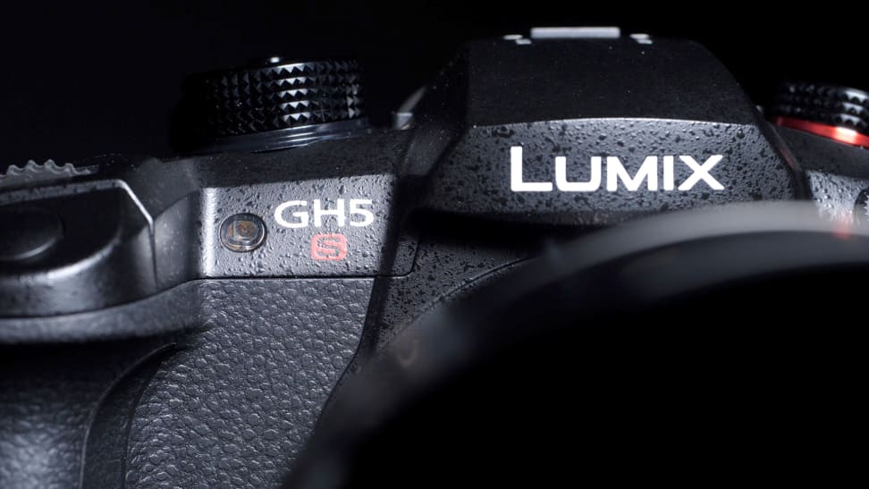 GH5s front
