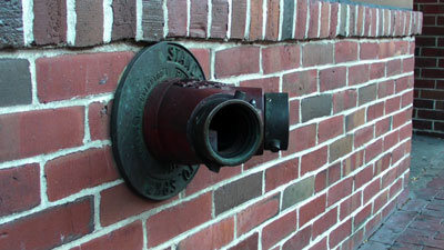 Sanyo_VPC-HD1010_pipe_web.jpg