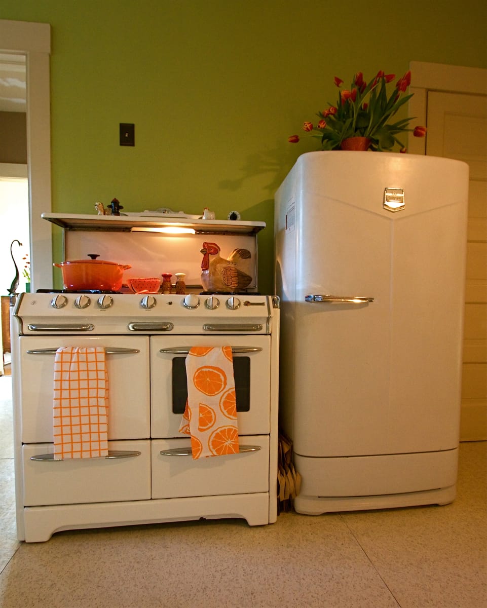 This Vintage OKeefe Merritt Stove Has Been Fully Restored This Vintage OKeefe Merritt Stove Has Been Fully Restored