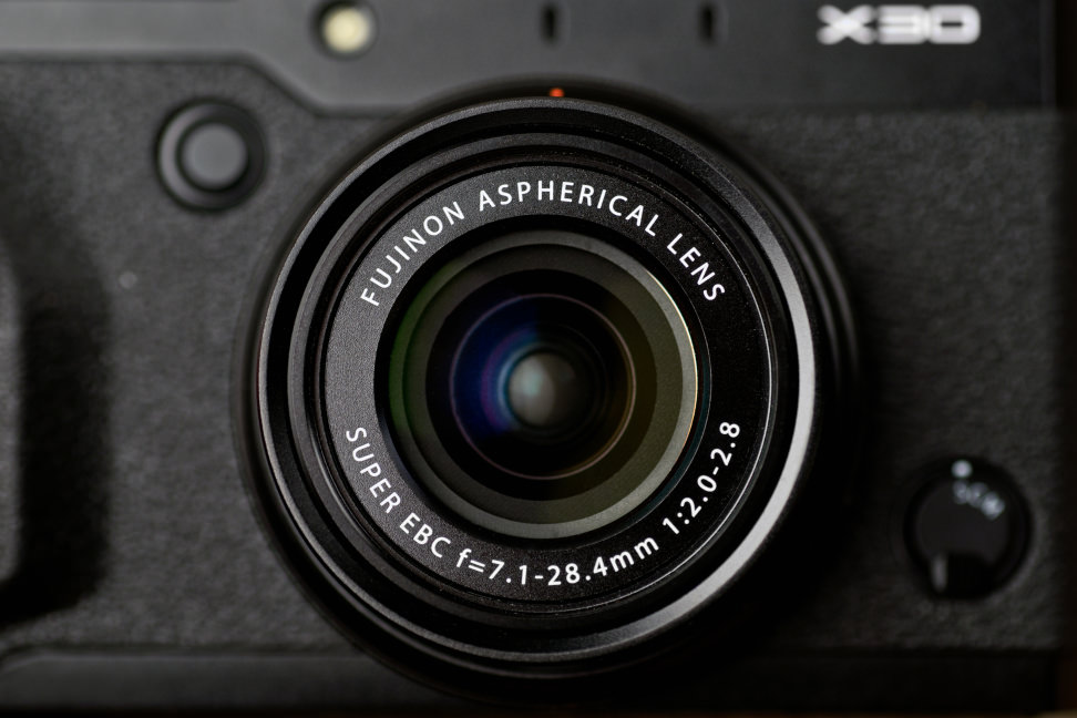 fuji-x30-review-design-lens-front.jpg