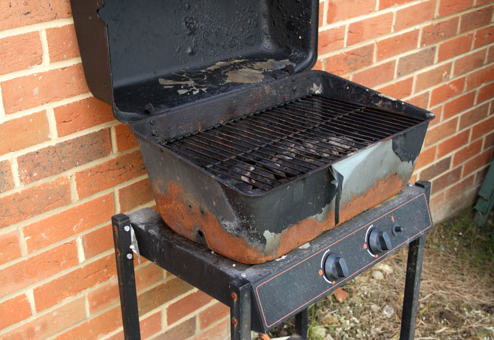 Cheap grill, rusted