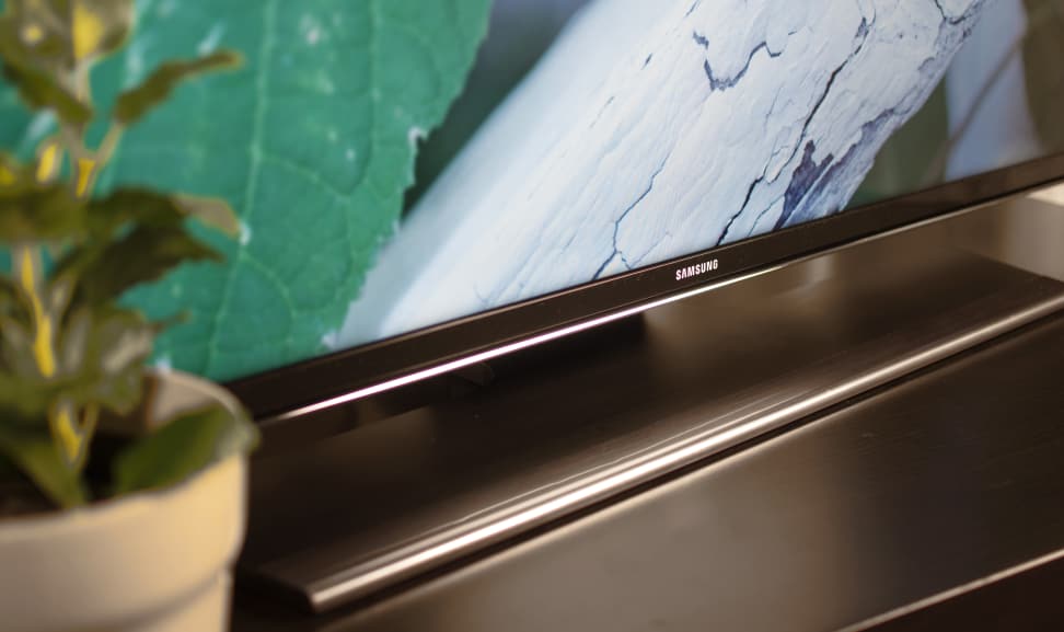 Samsung-UN40HU6950-Stand_edoted.jpg