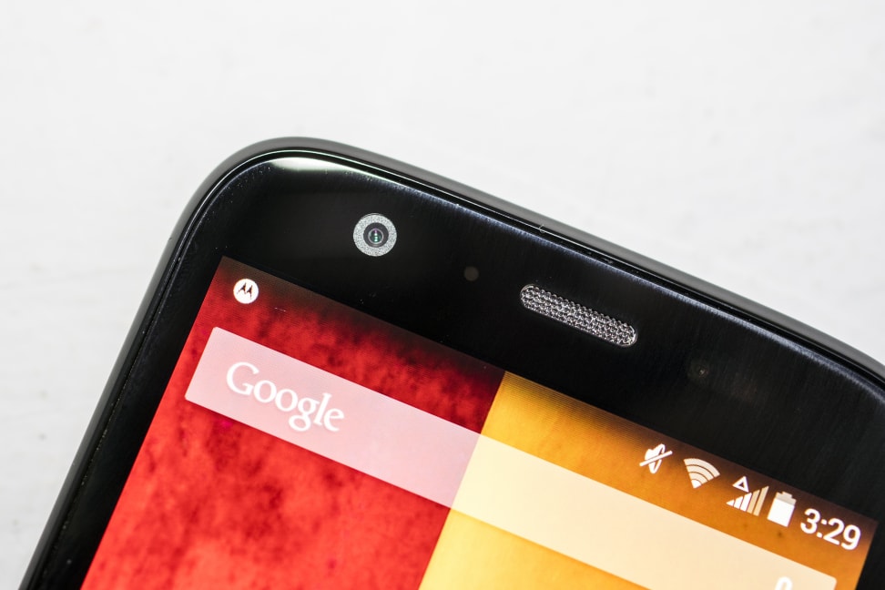 Motorola-Moto-G-Review-Design-front-camera.jpg