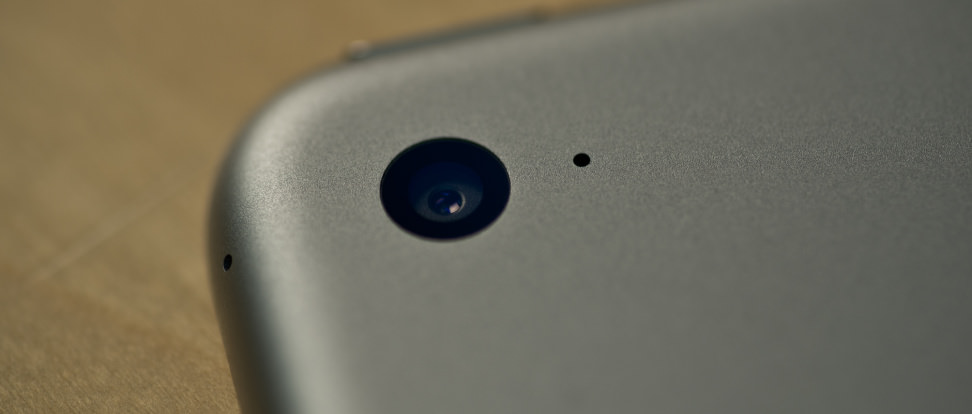 apple-ipad-air-review-design-camera.jpg